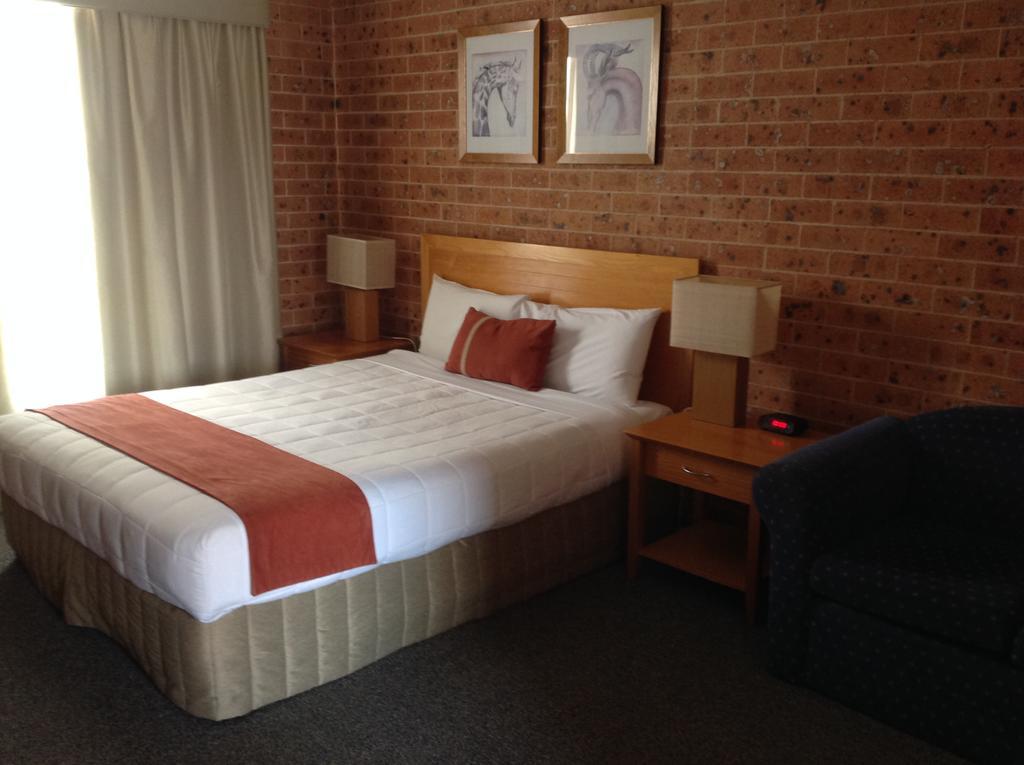 Akuna Motor And Motel 4*