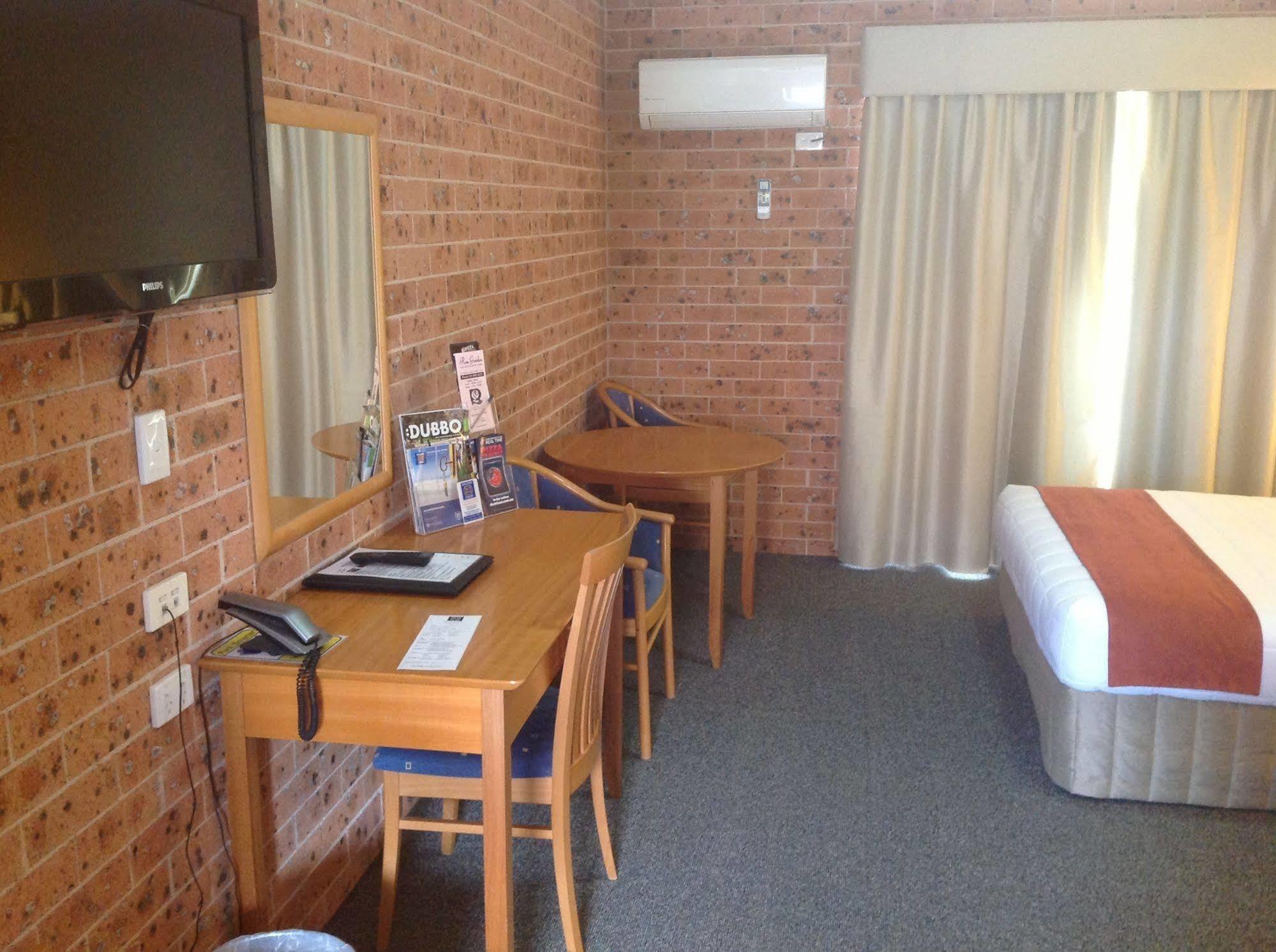 Akuna Motor And Motel 4*