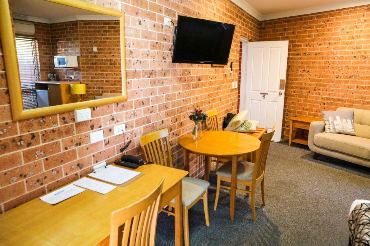 Akuna Motor And 4* Dubbo